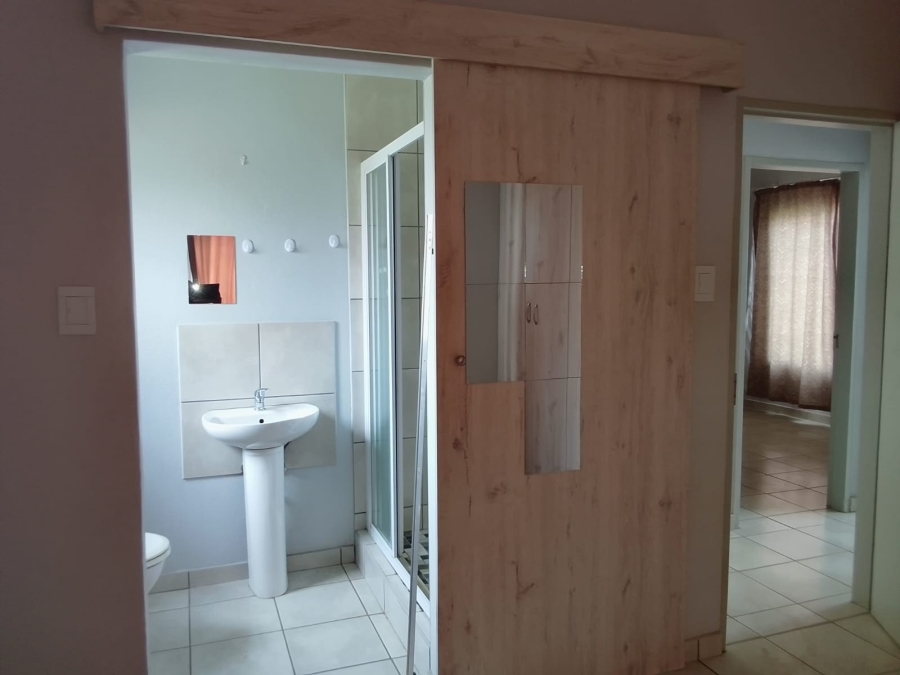 To Let 3 Bedroom Property for Rent in Waterkloof North West